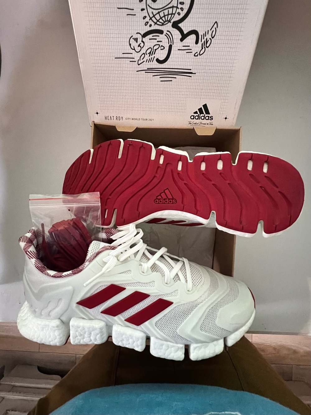 adidas Climacool Vento GY4940 White Victory Red Running Shoes 9.5 (Men’s sizing)